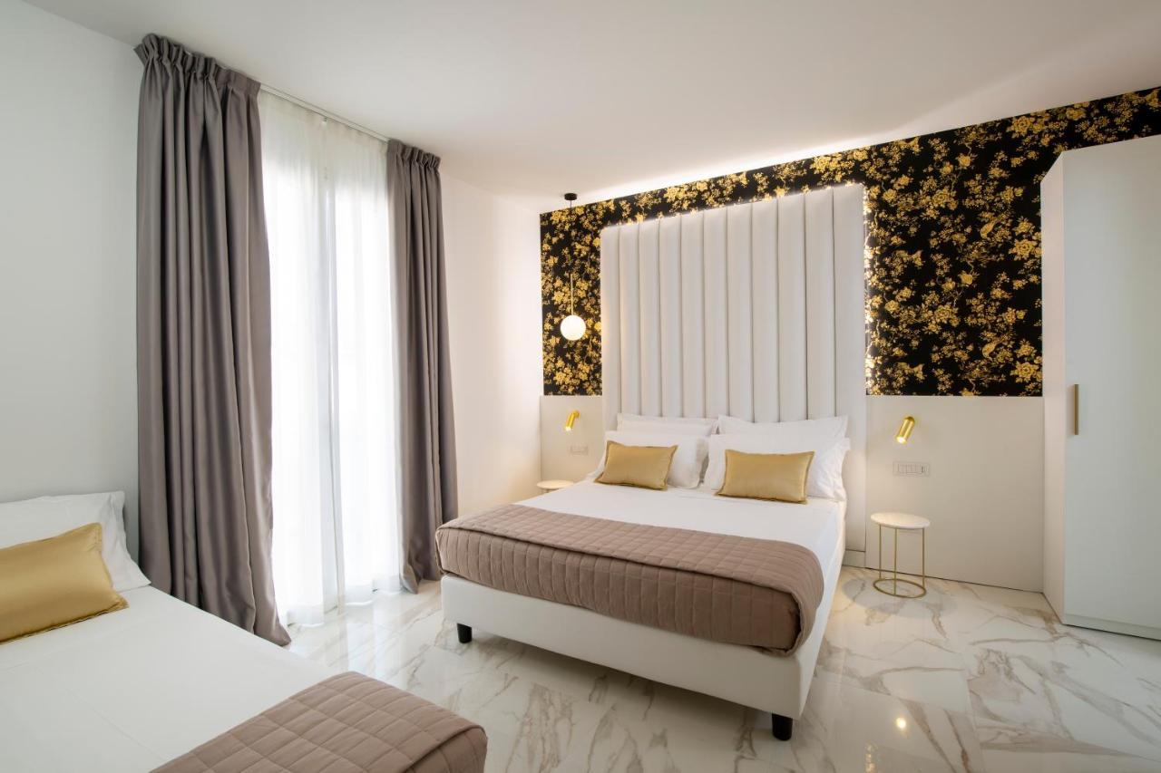 Hotel Cenisio Ріміні Екстер'єр фото