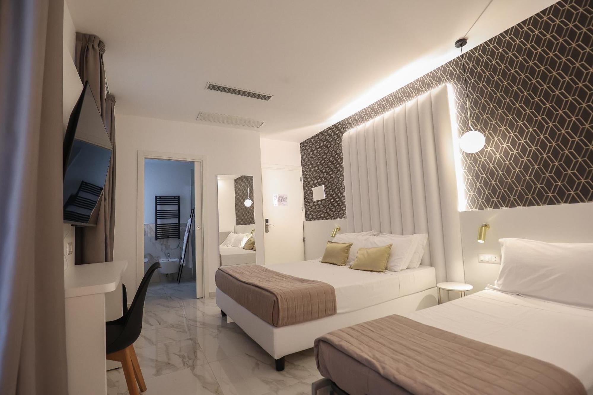 Hotel Cenisio Ріміні Екстер'єр фото