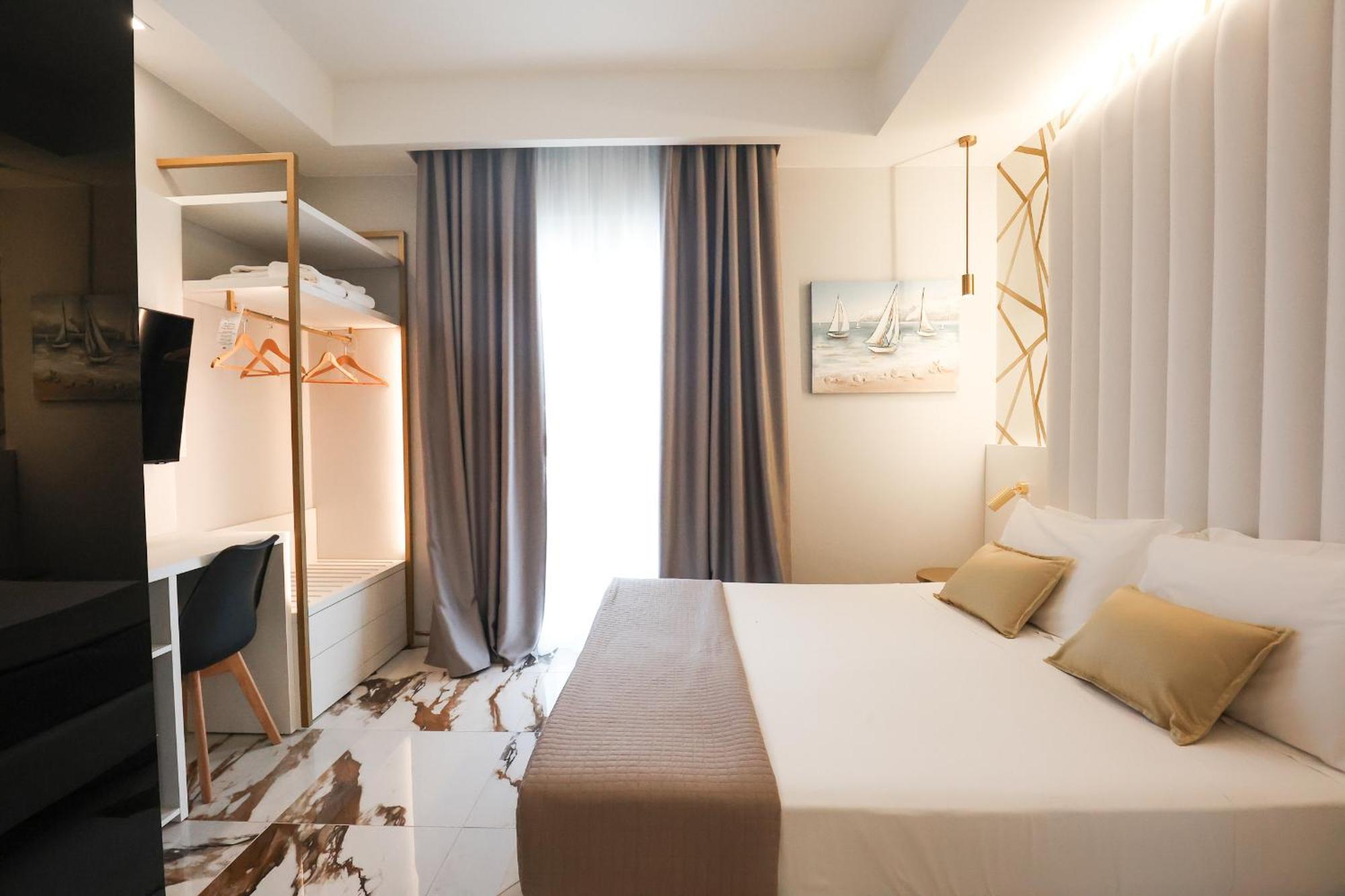 Hotel Cenisio Ріміні Екстер'єр фото
